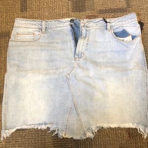 BNWT $36 Jean skirt Cello brand color light washed new with tags